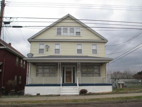 931 Hanover St, West Nanticoke PA  18634-3105 exterior