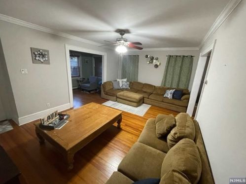 188 Seeley Ave, Kearny NJ  07032-3725 exterior