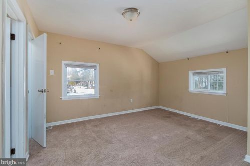 605 Washington Ave, West Deptford NJ 08096-3547 exterior