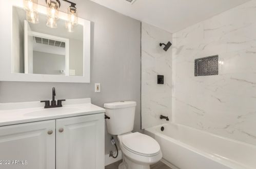 5227 47 St, Phoenix AZ 85040-4159 exterior