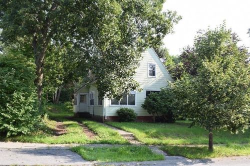 22 Indian Hill Rd, Worcester, MA 01606-2610
