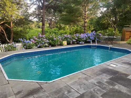 360 Windjammer Ln, Eastham MA 02642-3436 exterior