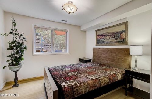 1492 Mdw Loop Rd, Park City UT 84098-5941 exterior