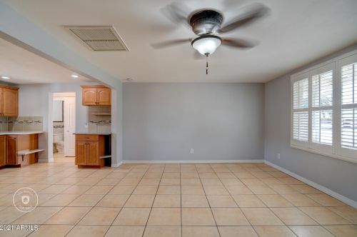 11041 18 Dr, Phoenix AZ 85007-2433 exterior