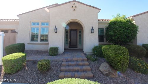 7704 29th Pl, Phoenix AZ  85042-7138 exterior