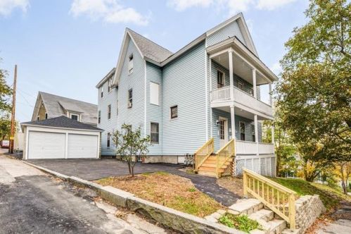 31 Ripley St, Worcester, MA 01610-2524