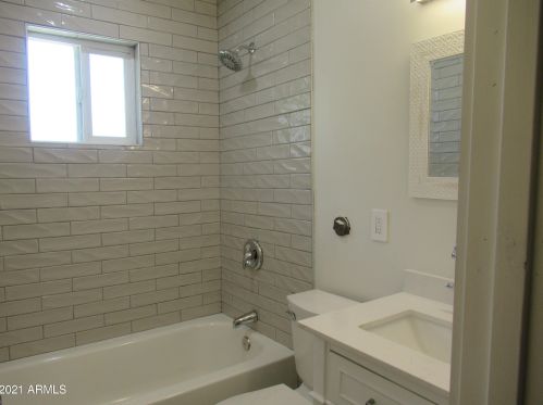 1845 Chipman Rd, Phoenix AZ  85040-2473 exterior