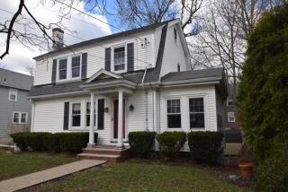 590 Pleasant St, Milton, MA 02186-4818