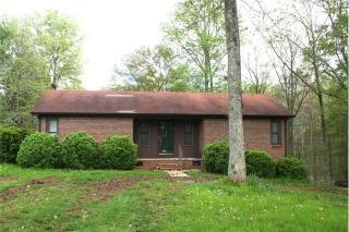 28 Harper Dr, Fayetteville, TN 37334-7620