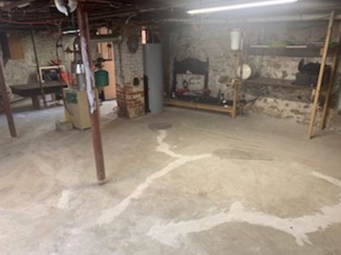 57 Oakland Ave, Methuen MA 01844-3673 exterior