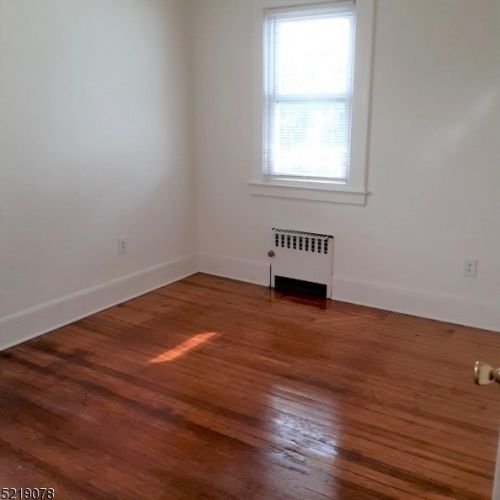 15 Bellevue Ave, Belleville NJ  07109-3508 exterior