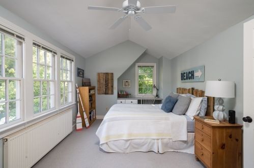 26 Talbot Rd, Hingham MA 02043-4524 exterior