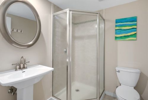 6 Chestnut Rd, Hingham MA 02043-1415 exterior