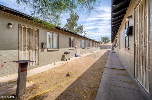 4607 16 St, Phoenix AZ 85006-3709 exterior