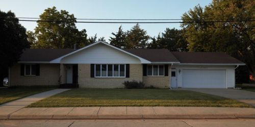 776 Brewster Ave, South Minden, NE 68959-1822