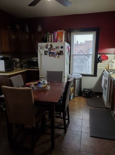 75 Dartmouth St, New Bedford MA 02740-3150 exterior