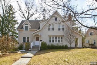 66 Sussex Rd, Tenafly NJ  07670-2512 exterior