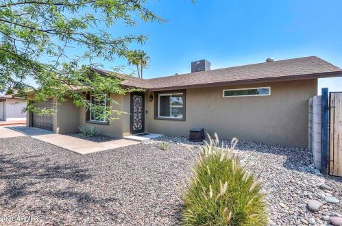 2925 Campo Bello Dr, Phoenix, AZ 85032-1926