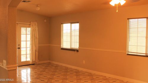 2607 60 Dr, Phoenix AZ 85035-1636 exterior