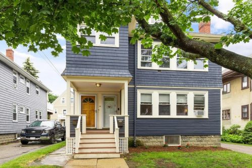 39 Sherborn St, Arlington, MA 02474-2309