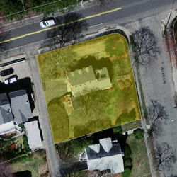 1382 Beacon St, Newton MA 02468-1603 aerial view