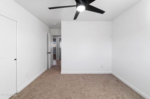 3015 Corrine Dr, Phoenix AZ 85029-1965 exterior