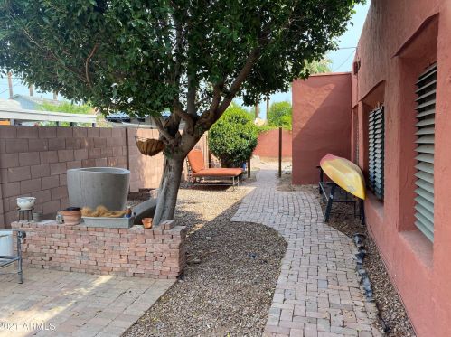 1530 Earll Dr, Phoenix AZ  85014-5639 exterior