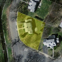 40 Albemarle Rd, Newton MA  02460-1106 aerial view