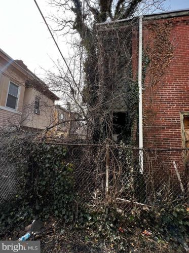 2243 Bancroft St, Philadelphia PA  19132-4421 exterior