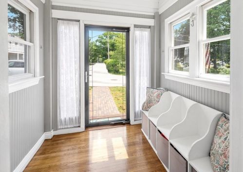 6 Chestnut Rd, Hingham MA 02043-1415 exterior