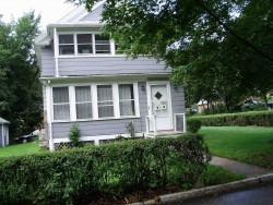 29 Linden St, Newton, MA 02464-1430