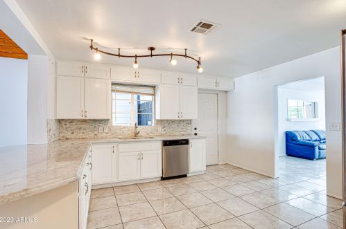 3416 Cambridge Ave, Phoenix AZ 85008-1215 exterior