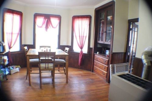 563 Whipple St, Fall River MA 02724-3433 exterior