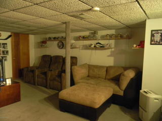 14 Ellen Heath Dr, Matawan NJ  07747-9619 exterior