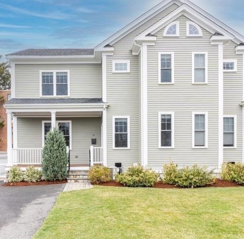 48 Hawthorn St, Newton, MA 02458-1215