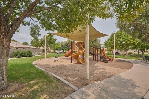 1813 Beautiful Ln, Phoenix AZ 85042-7073 exterior