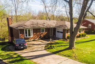 10016 Foxboro Dr, Louisville, KY 40223-2757