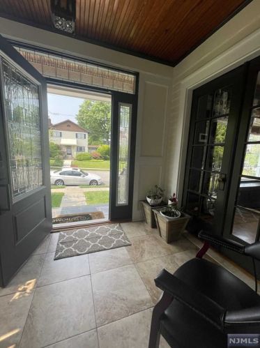 87 Magnolia Ave, Kearny NJ  07032-1716 exterior