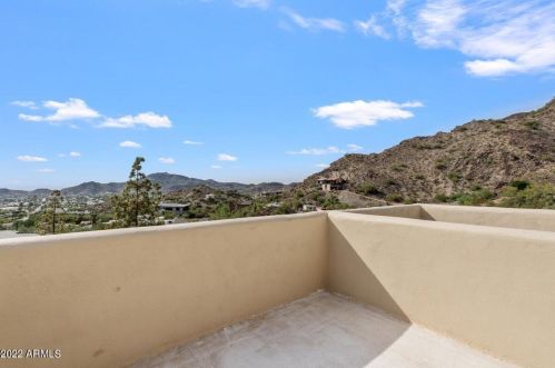 1825 Cinnabar Ave, Phoenix AZ  85020-1916 exterior