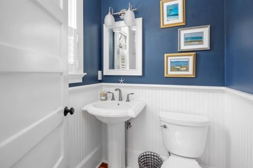 257 Hersey St, Hingham MA 02043-4605 exterior