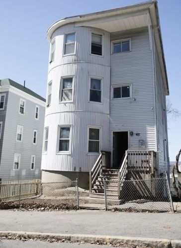 65 Merrifield St, Worcester, MA 01605-2924