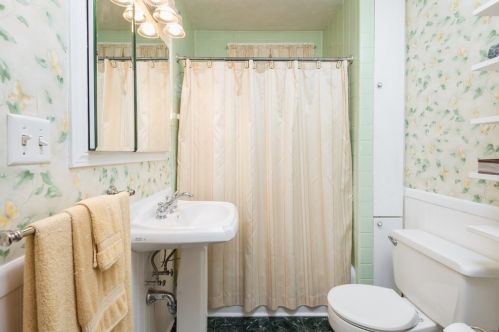 24 Volusia Rd, Hingham MA 02043-3041 exterior