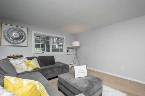 3 Drummer Rd, Acton MA 01720-5229 exterior