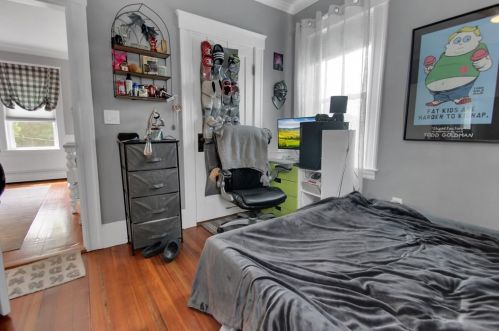 33 Durrell St, Methuen MA  01844-4210 exterior