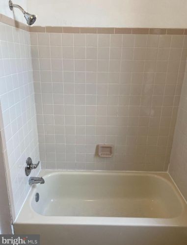 1703 Diamond St, Philadelphia, PA 19121-2325