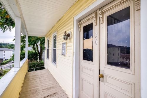 30 Esther St, Worcester MA 01607-1036 exterior