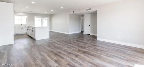 17639 18th Dr, Phoenix AZ  85023-2301 exterior