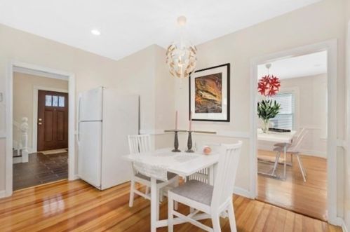 47 Linden St, Newton MA 02464-1432 exterior