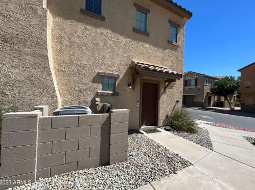 2910 Dunbar Dr, Phoenix, AZ 85041-6354