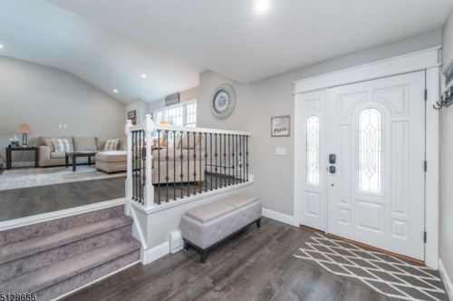 30 Stratfordshire Dr, Wantage NJ  07461-4223 exterior